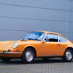 a porsche 912